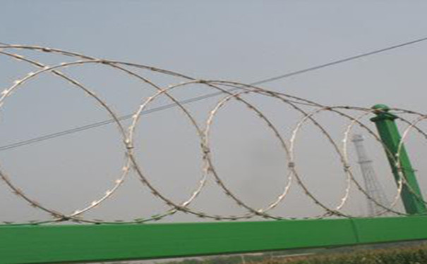 洛阳刀片洛阳刺绳.jpg